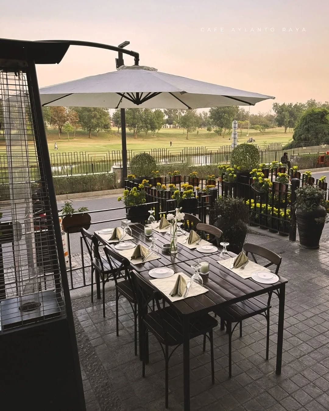 Cafe Aylanto Raya DHA - Main Entrance & Ambiance