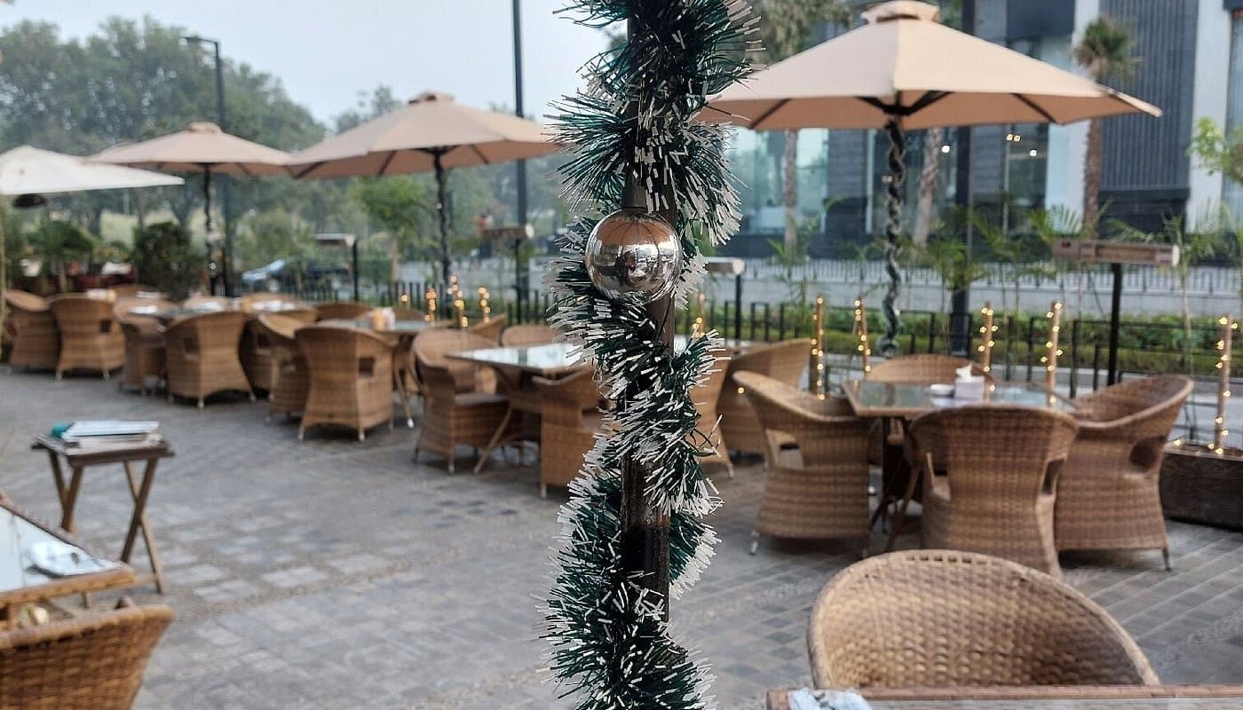 Asian Wok Raya Lahore - Main Entrance & Ambiance